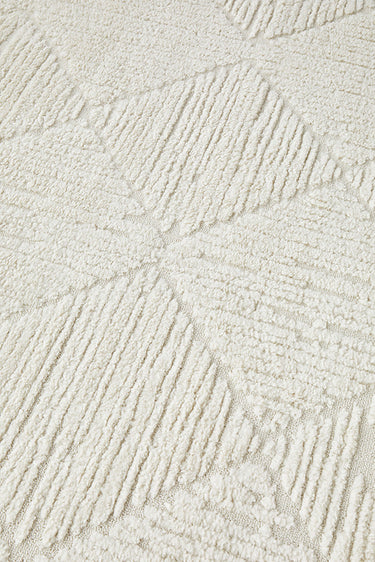 Shilo Serenade White Modern Geometric Pattern Rug
